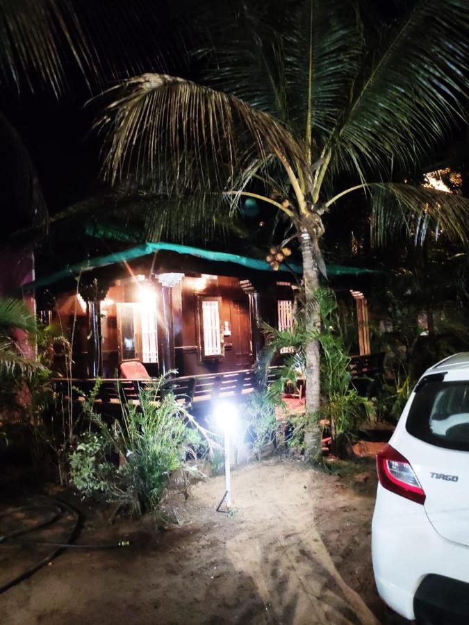 מלון פאלולם Casa Fiesta מראה חיצוני תמונה